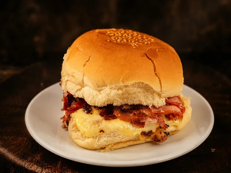 N°71 - Misto Bacon Calabresa